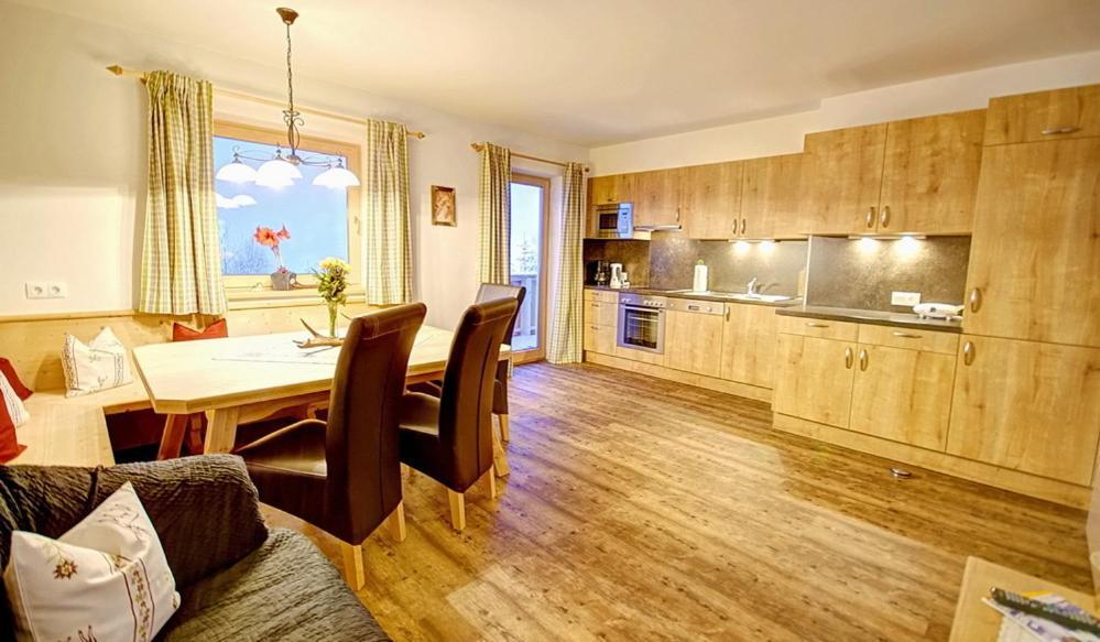 Landhaus Alpenjaeger Hainzenberg Pokój zdjęcie